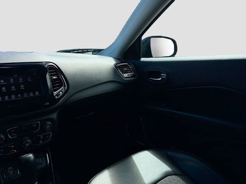 Used 2019 Jeep Compass Altitude image 24