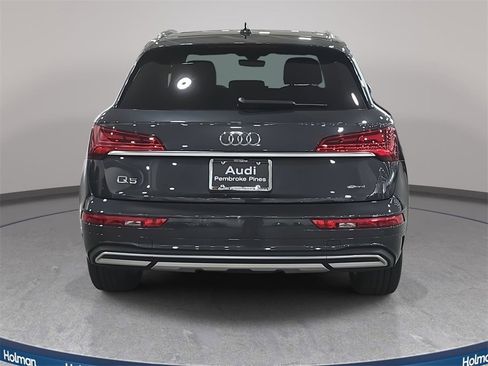 Certified 2023 Audi Q5 2.0T Premium w/ Convenience Package image 6