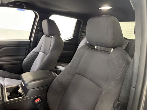 Used 2024 Toyota Tacoma SR5 AWD/4WD image 5