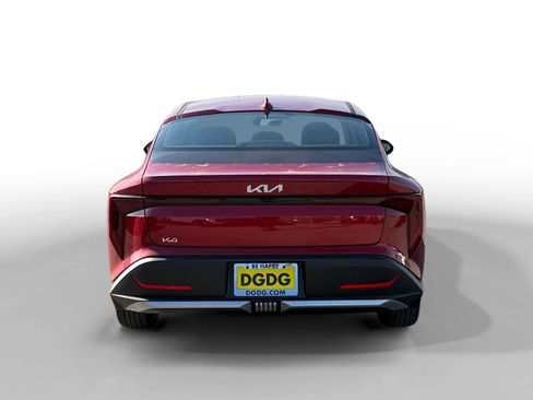 New 2025 Kia K4 LXS image 4
