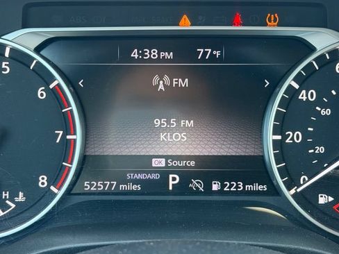 Used 2024 Nissan Rogue S FWD image 14