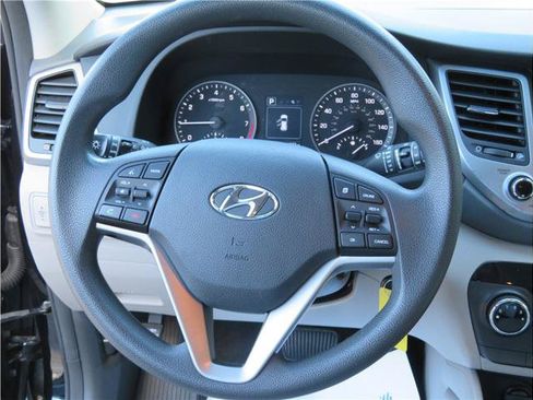 Used 2018 Hyundai Tucson SEL w/ Cargo Package AWD/4WD image 8