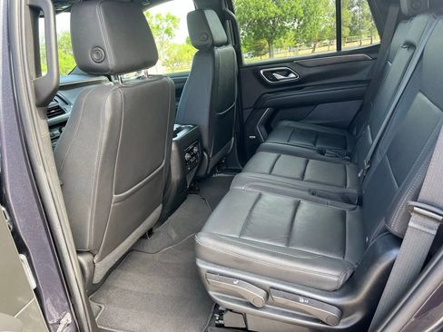 Used 2023 Chevrolet Tahoe LT w/ Luxury Package image 10