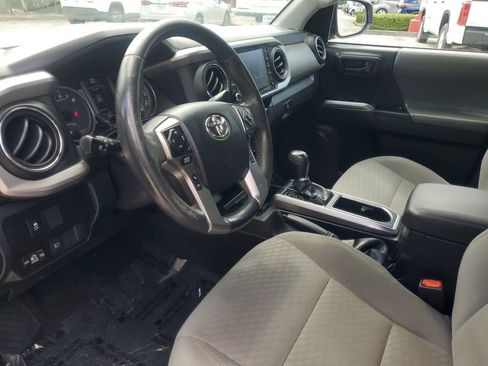 Used 2022 Toyota Tacoma SR5 w/ Technology Package image 14
