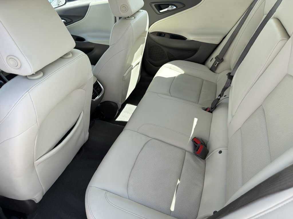 Used 2024 Chevrolet Malibu LT FWD image 16