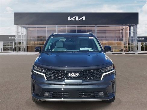 Certified 2023 Kia Sorento SX image 2