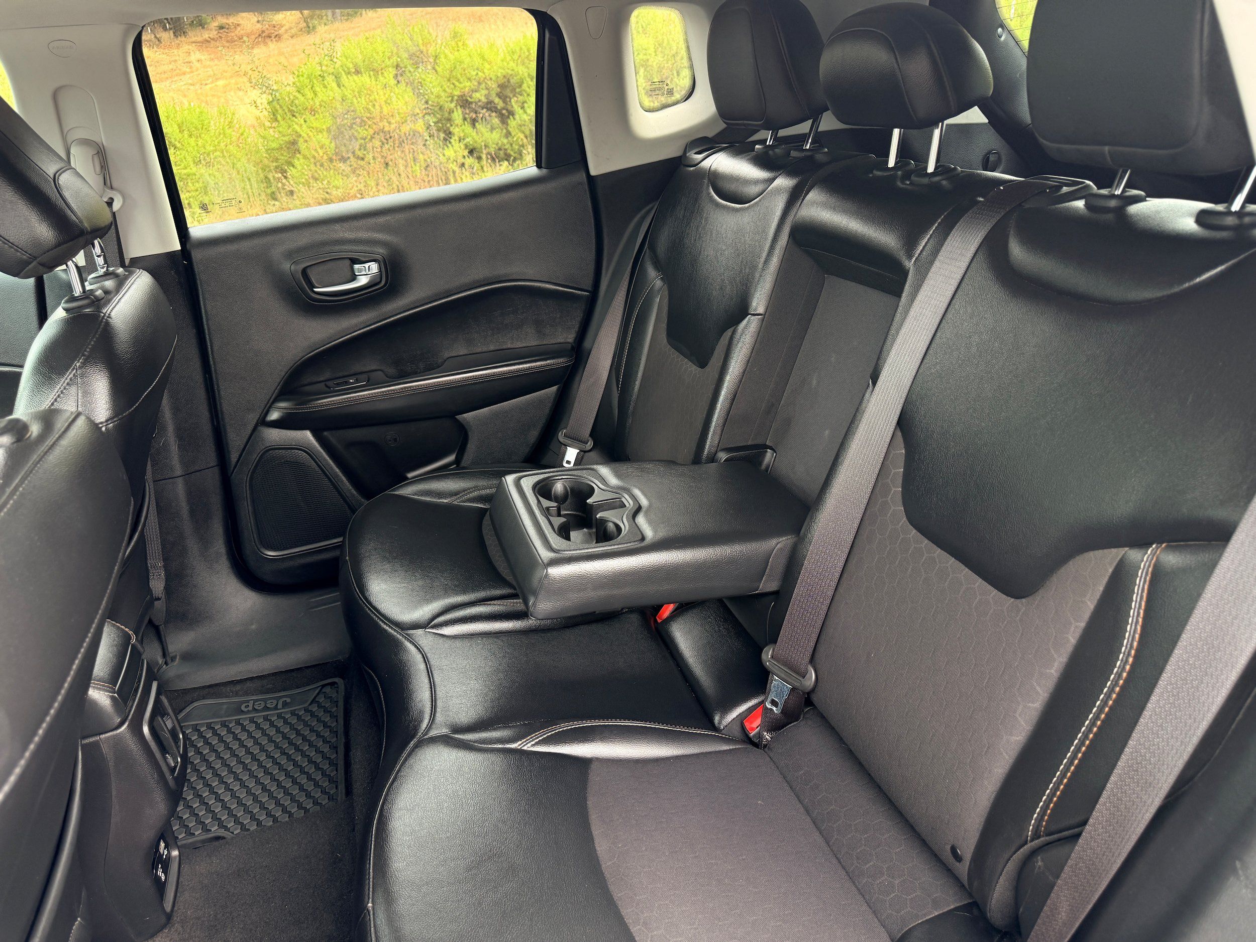Used 2019 Jeep Compass Latitude w/ Popular Equipment Group AWD/4WD image 12