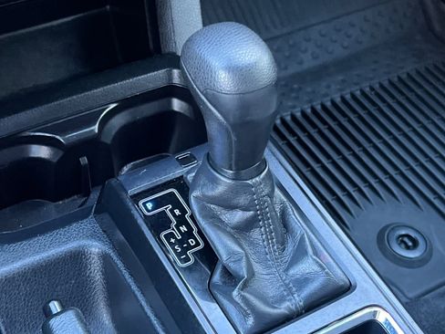 Used 2019 Toyota Tacoma SR image 21