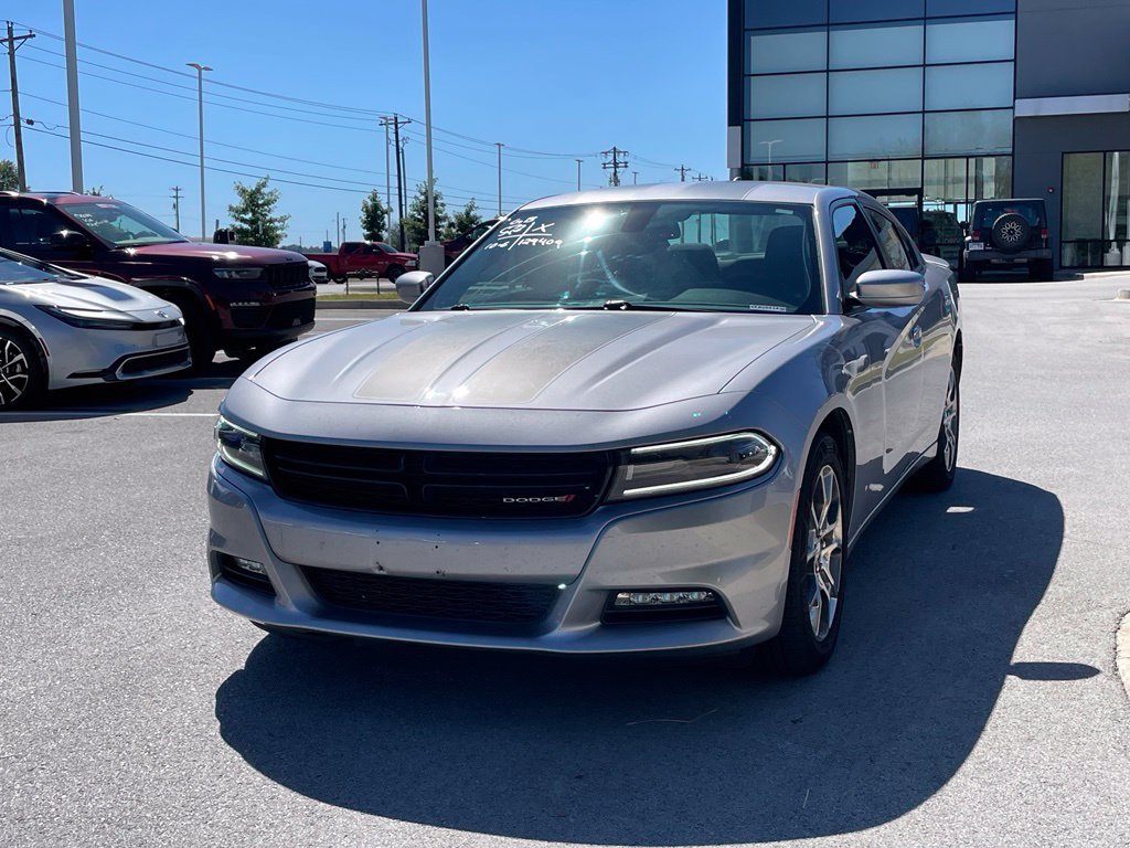 Used 2017 Dodge Charger SXT AWD/4WD image 3