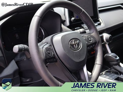 Used 2023 Toyota RAV4 XLE Premium AWD/4WD image 25