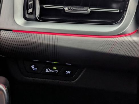 Used 2025 BMW X2 xDrive28i w/ M Sport Package image 79