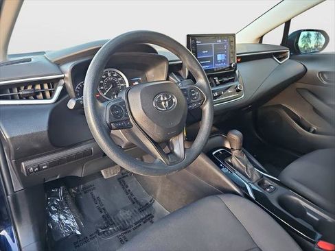 Certified 2022 Toyota Corolla LE image 9