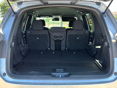 Used 2025 Honda Pilot Sport image 6