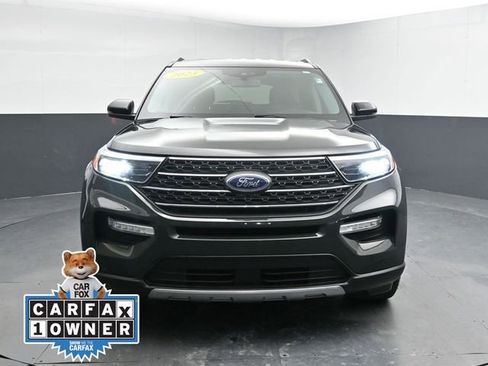 Used 2023 Ford Explorer XLT w/ Equipment Group 202A image 4