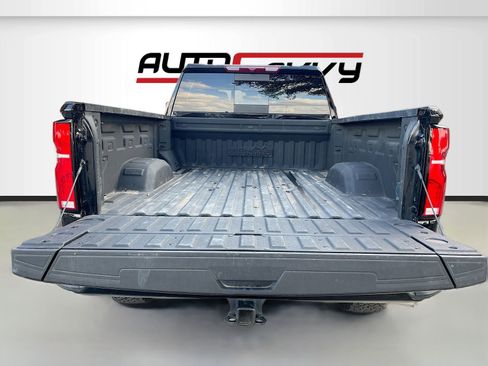 Used 2025 Chevrolet Silverado 2500 LTZ w/ Trail Boss Package image 28