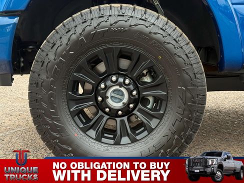 Used 2022 Ford F250 Lariat w/ Tremor Off-Road Package image 12