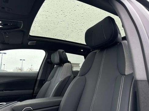 Certified 2025 Cadillac Optiq Luxury 1 image 17