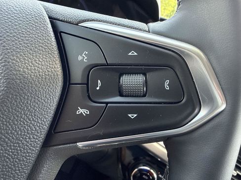 Used 2025 Chevrolet Trax ACTIV w/ Driver Confidence Package FWD image 20