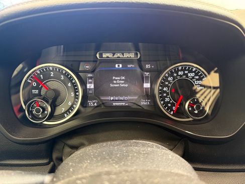 Used 2020 RAM 1500 Laramie AWD/4WD image 18