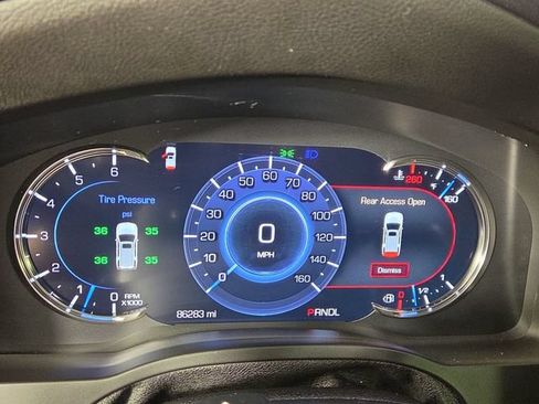 Used 2019 Cadillac Escalade Luxury AWD/4WD image 18