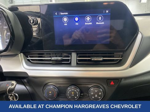 Used 2024 Chevrolet Trax LS FWD image 17