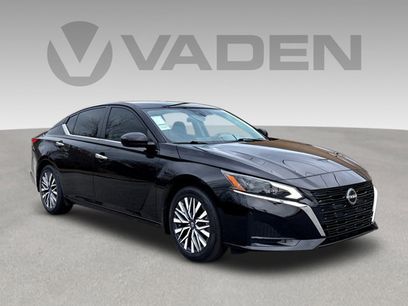 Certified 2025 Nissan Altima 2.5 SV