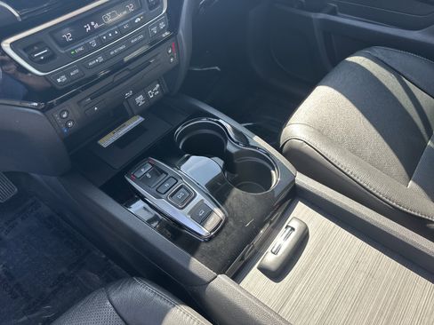 Used 2021 Honda Pilot Elite image 26