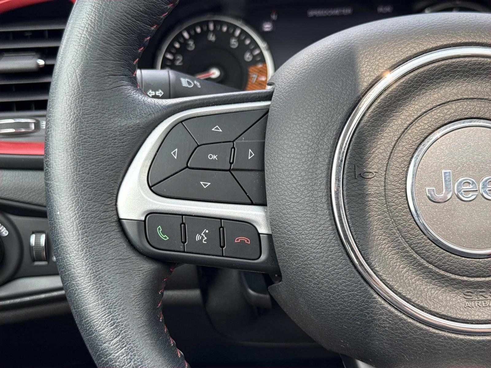 Used 2023 Jeep Renegade Trailhawk w/ Sun/Sound Group AWD/4WD image 15