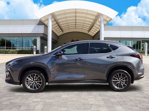 Certified 2024 Lexus NX 250 FWD w/ Towing Package (2000 Lbs) image 3