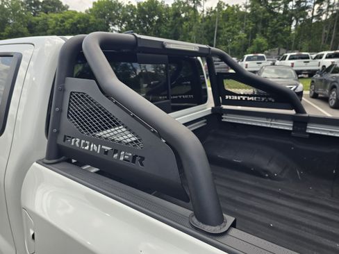 Certified 2024 Nissan Frontier SV w/ Hardbody Edition AWD/4WD image 12