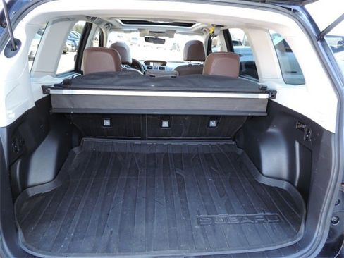 Used 2018 Subaru Forester 2.5i Touring w/ Popular Package #3B image 12