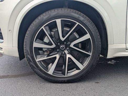 Used 2024 Volvo XC90 B6 Plus AWD/4WD image 12
