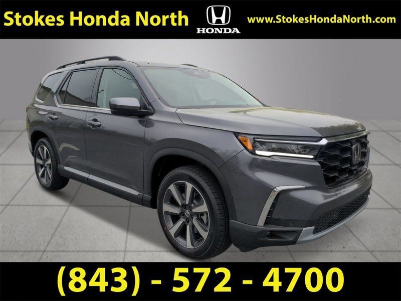 New 2025 Honda Pilot Touring image 8