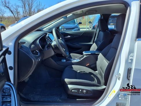 Used 2025 Chevrolet Malibu LS w/ Driver Confidence Package image 21