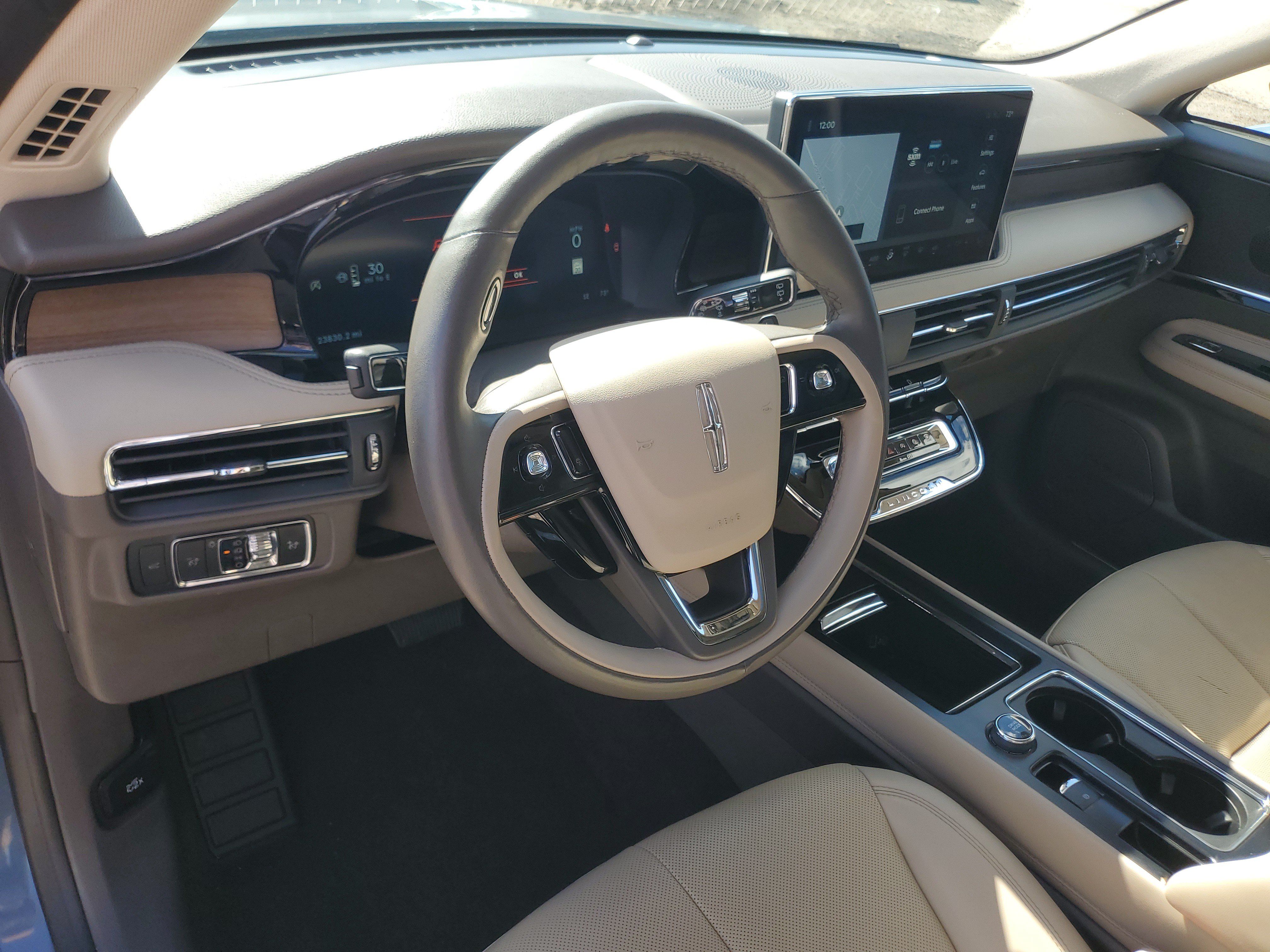 Certified 2024 Lincoln Corsair Reserve w/ Equipment Group 201A AWD/4WD image 13