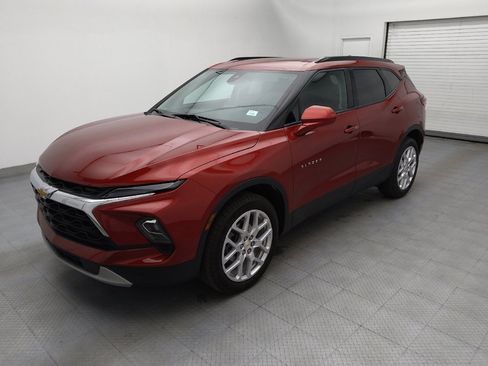 Used 2024 Chevrolet Blazer LT w/ Convenience Package FWD image 2