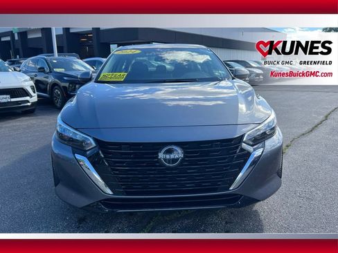 Used 2024 Nissan Sentra SV FWD image 13