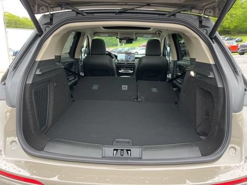 New 2025 Lincoln Corsair Reserve w/ Equipment Group 202A AWD/4WD image 29