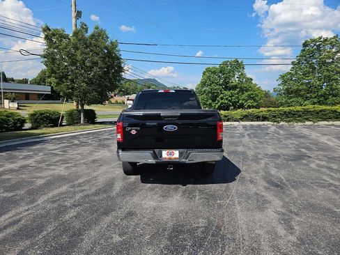 Used 2017 Ford F150 XLT AWD/4WD image 5