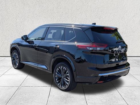 Used 2025 Nissan Rogue Platinum FWD image 5