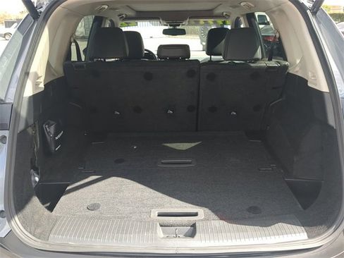 Used 2022 Nissan Rogue SL image 13