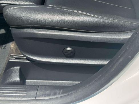 Used 2023 Mercedes-Benz GLA 250 4MATIC image 19