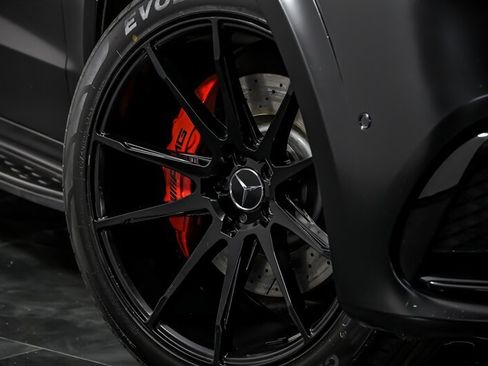 Used 2017 Mercedes-Benz GLS 63 AMG 4MATIC w/ AMG Night Styling Package image 3