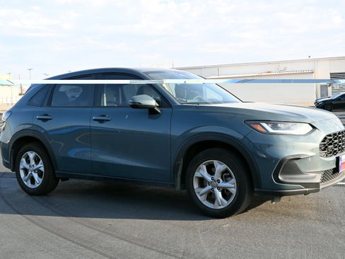 Used 2025 Honda HR-V LX image 7