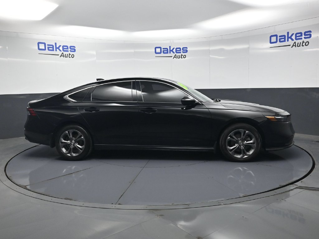 Used 2023 Honda Accord EX image 8