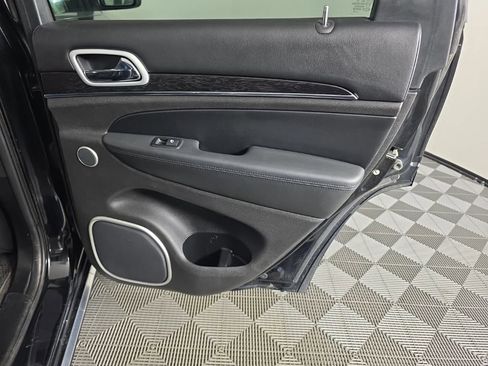 Used 2018 Jeep Grand Cherokee Summit w/ Platinum Series Group image 41