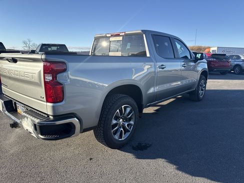 New 2026 Chevrolet Silverado 1500 LT w/ Z71 Off-Road Package image 3