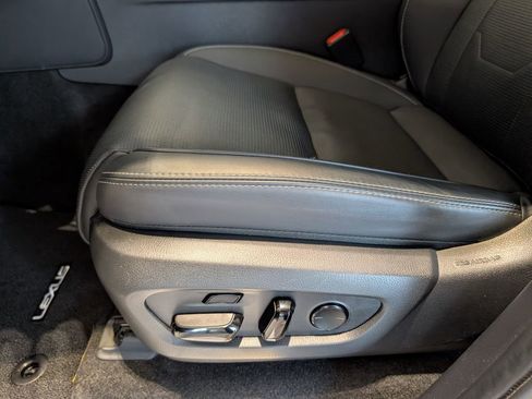 Used 2024 Lexus GX 550 w/ Accessory Package (2T) image 13