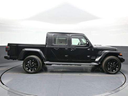 Used 2022 Jeep Gladiator Overland image 5