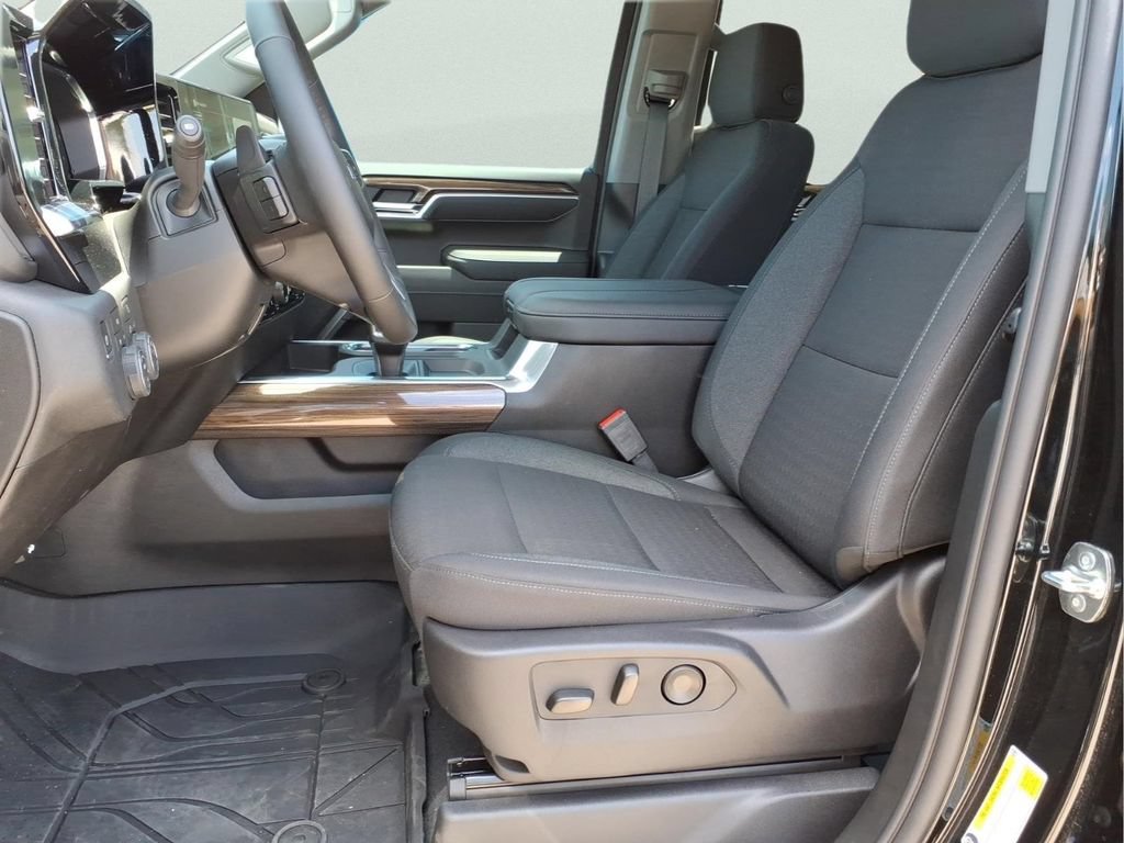 New 2026 Chevrolet Silverado 1500 RST w/ Redline Edition AWD/4WD image 19